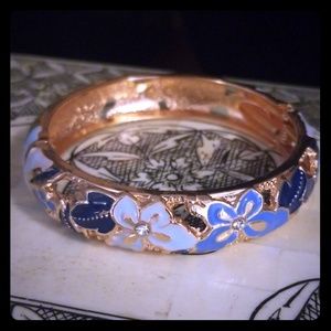 Floral and gold bracelet